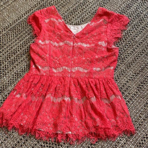 Maeve ( Anthropology ) Coral Lace top NWOT size Small ❤️🔥 - Picture 3 of 8